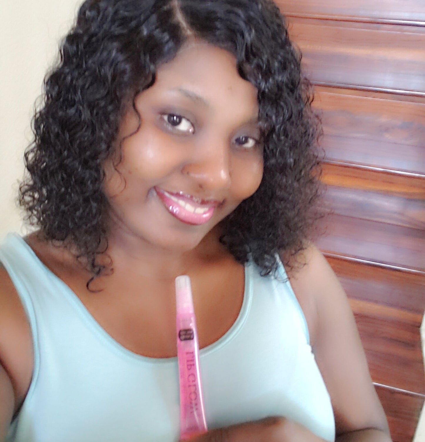 Pink lipgloss(1pc)